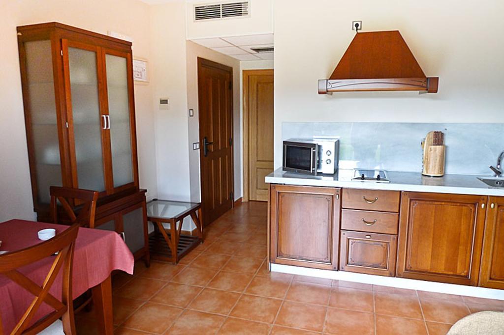 Apartamentos Rurales Antojanes Granda  Rum bild