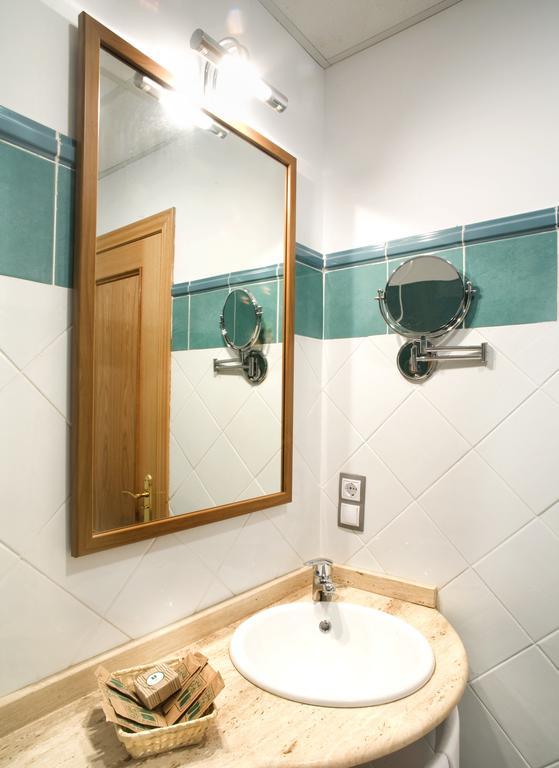 Apartamentos Rurales Antojanes Granda  Rum bild