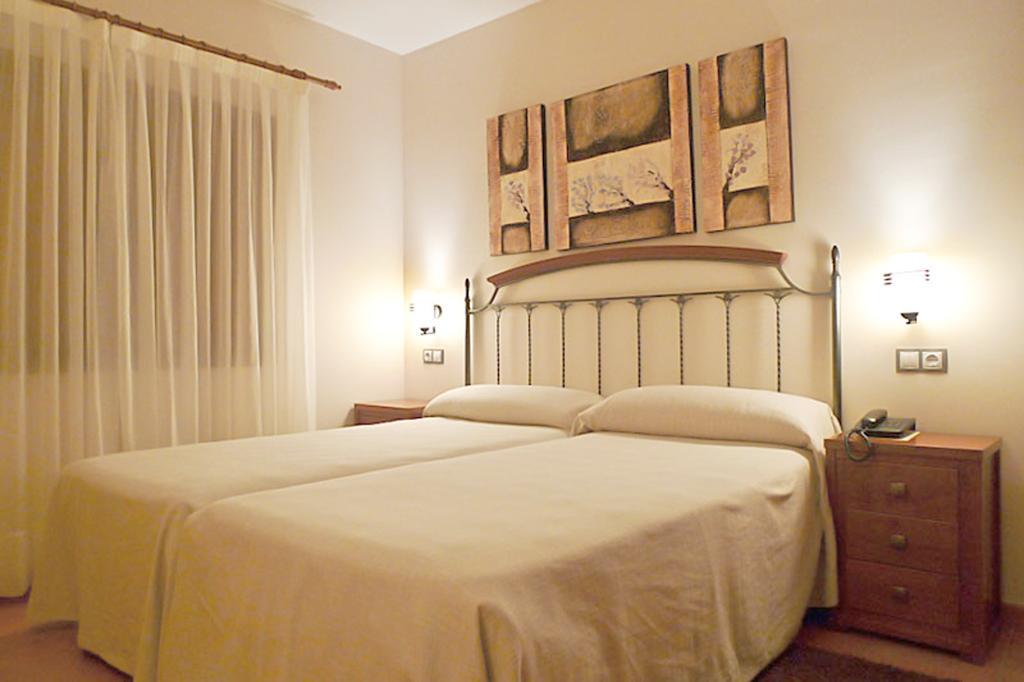 Apartamentos Rurales Antojanes Granda  Rum bild